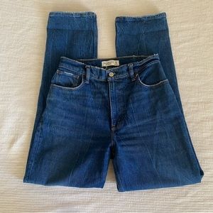 Abercrombie Curve Love 90s Straight 28